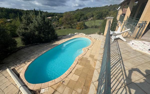 Maison à vendre    3 pièces • 100 m2 Montagnac-Montpezat