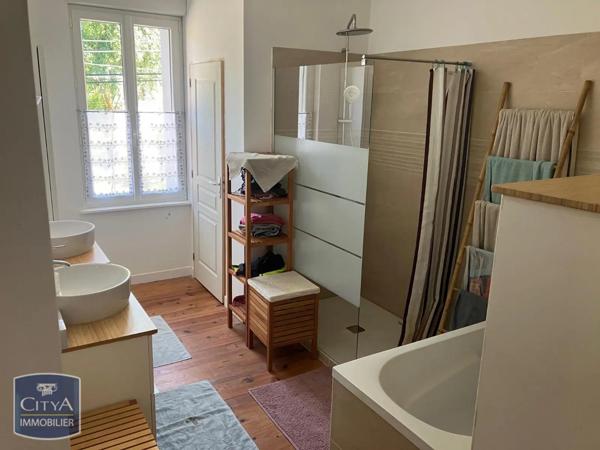 Maison à louer 5 pièces 176.16m²