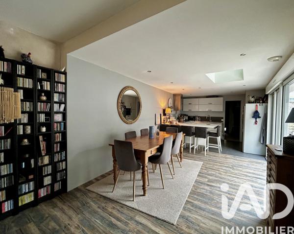 Maison à vendre 5 pièces 161 m² Villepreux