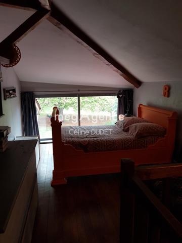 Maison à CHANOZ-CHATENAY, 01400 - 6 pièces 230m²