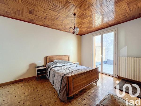 Maison de ville 4 pièces de 80 m² à Saint-Affrique (12400)