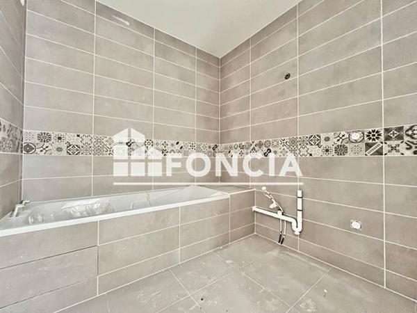 À vendre Appartement 3 pièces 72 m² - Cluses 74300