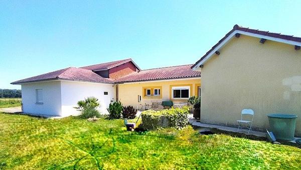 À vendre - Maison individuelle, 6 pièces située à Garlin (64330)