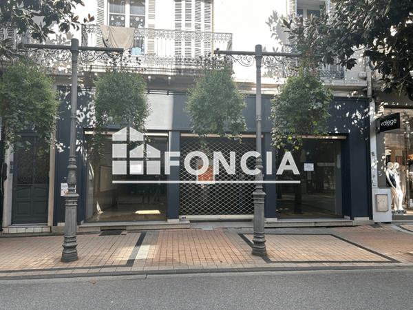 Location Local commercial 5 pièces 300 m² - 4 RUE MARECHAL FOCH Tarbes 65000