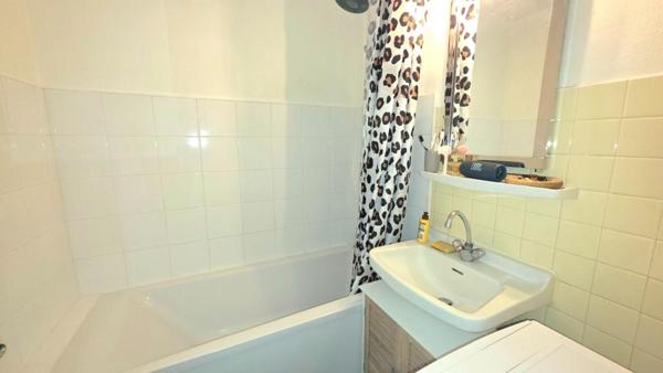 Ensemble immobilier  Bordeaux  Appt 3 pièces 58m² et parking  59m²