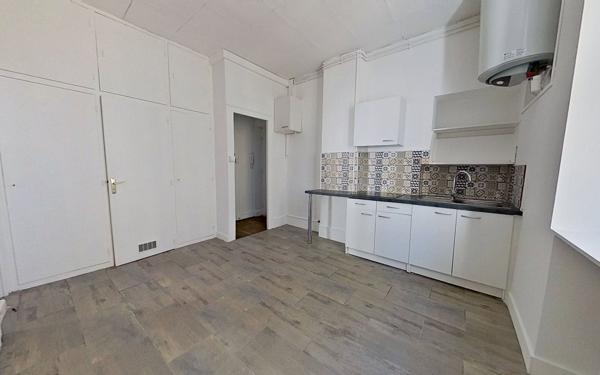 Appartement à vendre    2 pièces • 42 m2 Lyon 9