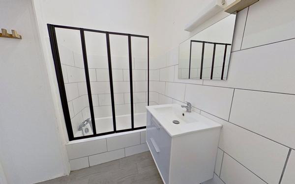 Appartement à vendre    2 pièces • 42 m2 Lyon 9