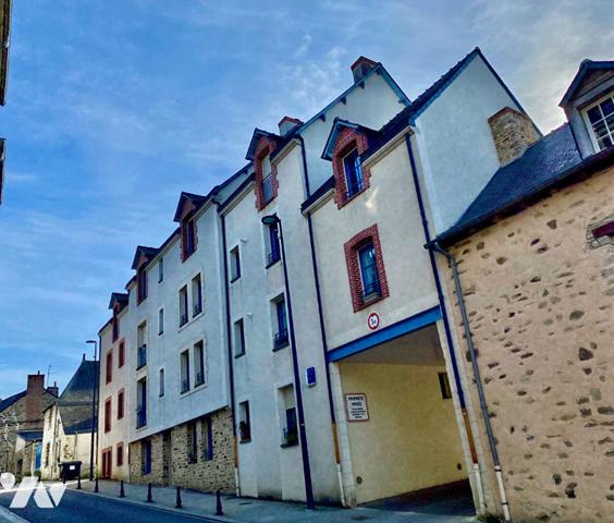 VITRE CENTRE VILLE - T3 au calme, prox. gare, dans résidence récente avec ascenseur