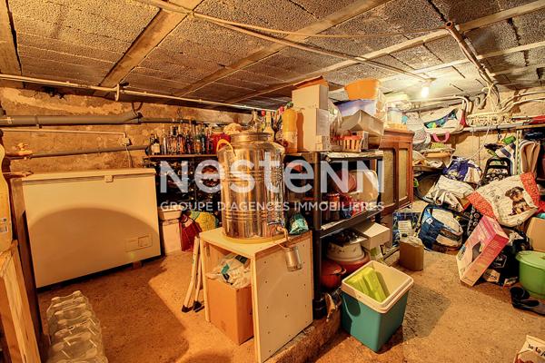 A VENDRE EN EXCLUSIVITE ! LORGUES Maison mitoyenne d'environ 115 m² sur 3 niveaux avec grand terrain de 3 500 m² ! Environnement calme