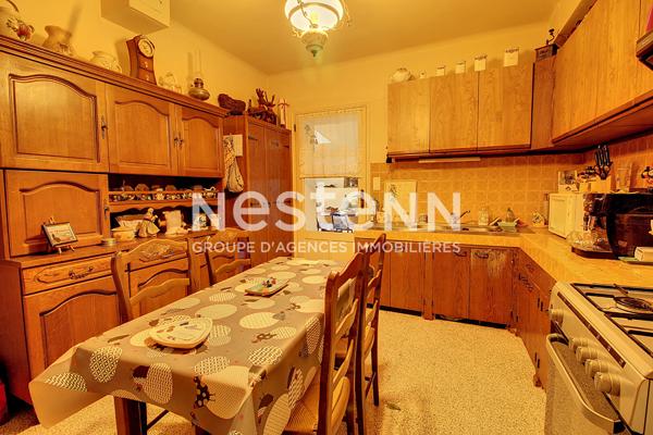 A VENDRE EN EXCLUSIVITE ! LORGUES Maison mitoyenne d'environ 115 m² sur 3 niveaux avec grand terrain de 3 500 m² ! Environnement calme