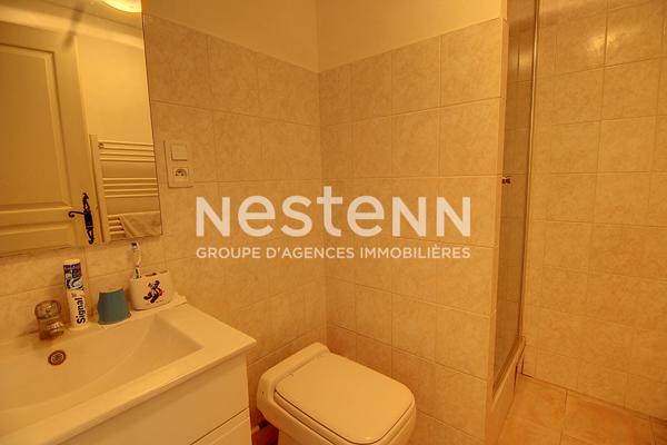 A VENDRE EN EXCLUSIVITE ! LORGUES Maison mitoyenne d'environ 115 m² sur 3 niveaux avec grand terrain de 3 500 m² ! Environnement calme