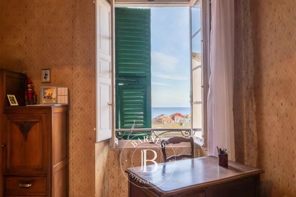 Bastia, Appartement 4 Chambres -  216 m² à vendre