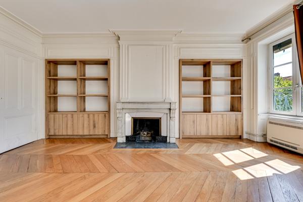Lyon 6 - FOCH: Un appartement dernier étage, 2 chambres, 103m2.