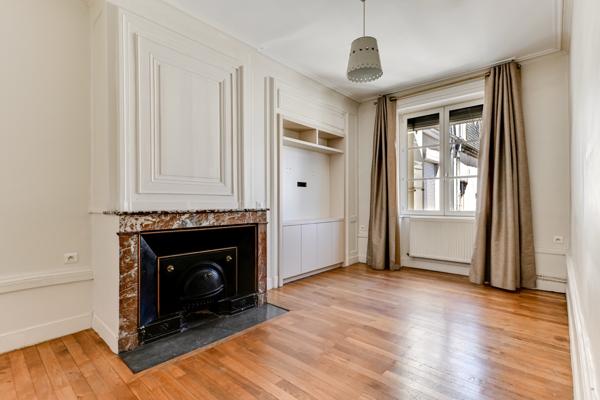 Lyon 6 - FOCH: Un appartement dernier étage, 2 chambres, 103m2.