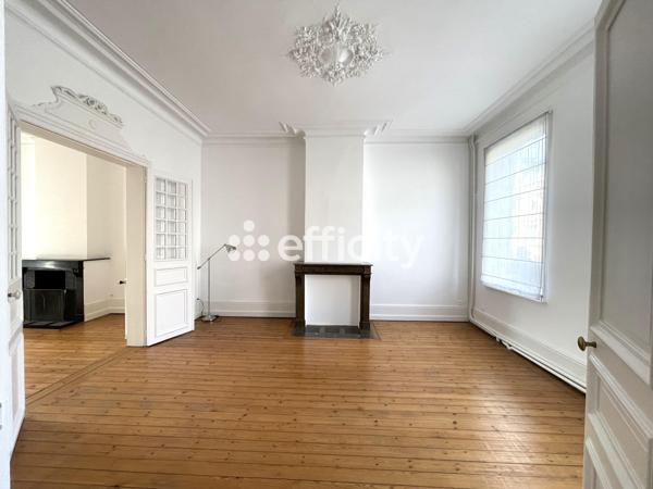 Maison 9 pièces - 240 m²