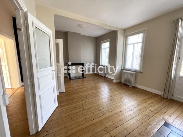 Maison 9 pièces - 240 m²