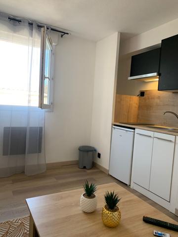 Location appartement Avignon - 1 pièce(s) - 18 m² - 450 € par mois
