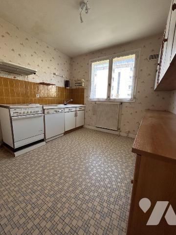 MAISON PLACE DE BLEVILLE