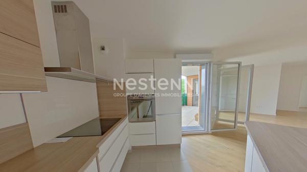 Appartement Guyancourt 3 pièce(s) 70.96 m2 3eme étage balcon calme sud est