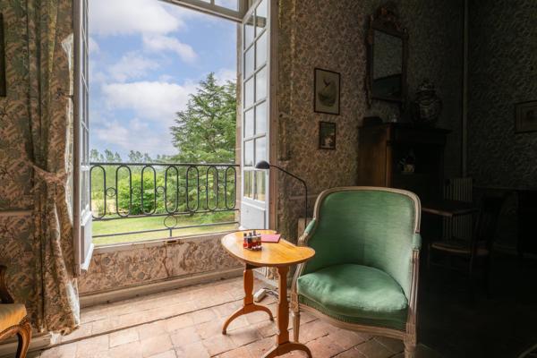 Maison
         11 pièces
        - 397 m² Bien prestige 983 250 € *