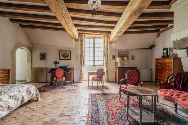 Maison
         11 pièces
        - 397 m² Bien prestige 983 250 € *
