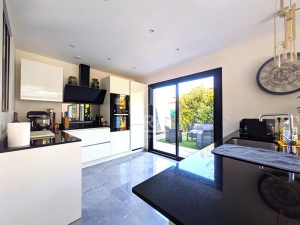 Magnifique Villa Contemporaine Villeneuve Loubet 5 pièce(s) 118.0 m2