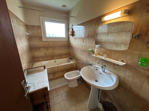 A vendre Maison de plain-pied Mont De Marsan 3 chambres placard garage