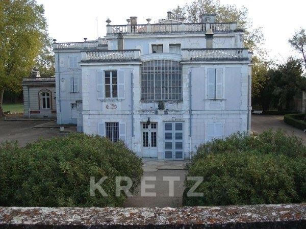 Pierrelatte – Domaine historique napoléonien à rénover sur près de 3 hectares