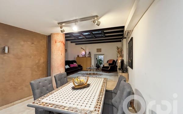 Maison à vendre    4 pièces •  Roquemaure