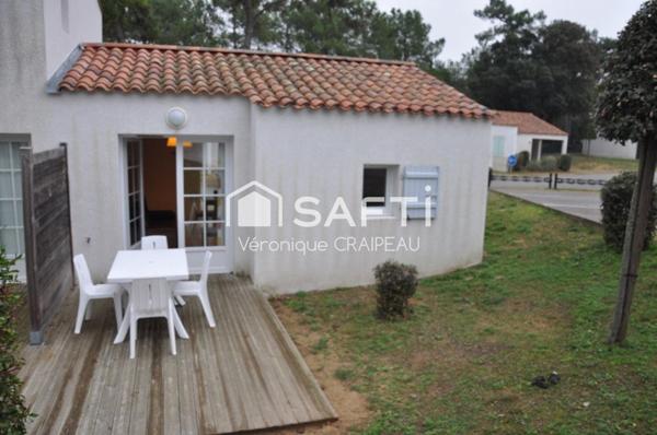 Pied-à-terre à deux pas de l'océan dans résidence sécurisée avec piscine.