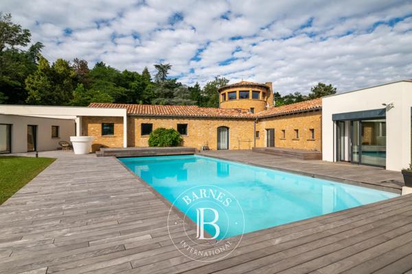 Limonest, Propriété 5 Chambres -  513 m² à vendre