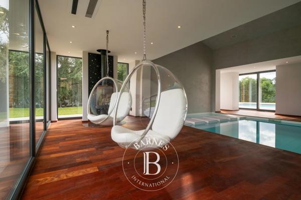 Limonest, Propriété 5 Chambres -  513 m² à vendre