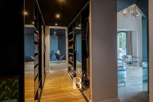 Limonest, Propriété 5 Chambres -  513 m² à vendre