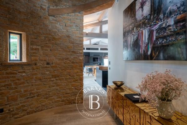 Limonest, Propriété 5 Chambres -  513 m² à vendre