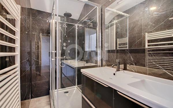 Appartement à vendre    4 pièces • 125,74 m2 Saint-Cergues