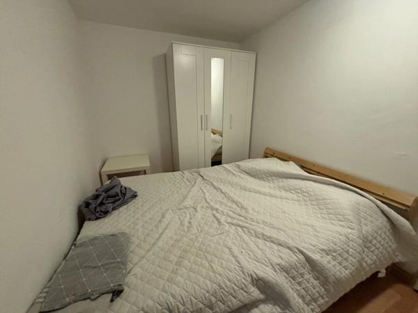 Location                                                      Appartement
                        
                     1 pièces                      26 m2                     à Niort