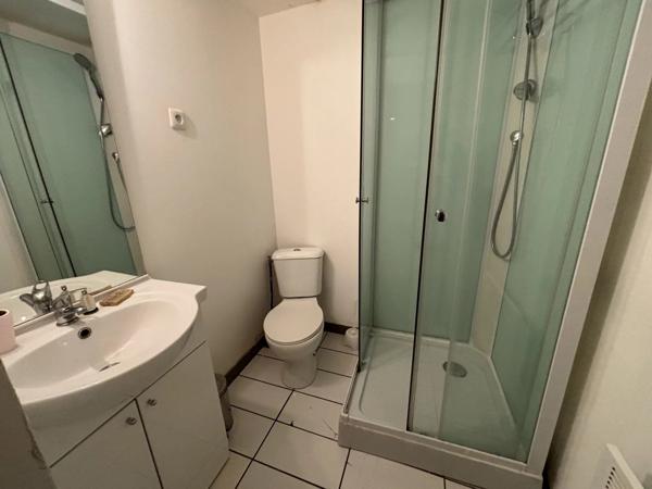 Location                                                      Appartement
                        
                     1 pièces                      26 m2                     à Niort
