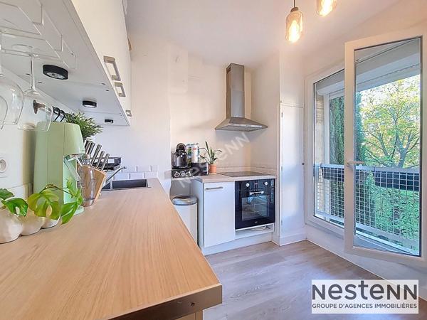 T3 rénové de 51m² traversant avec balcon et vue mer - résidence avec piscine Marseille 13012 (St Julien / St Barnabé)