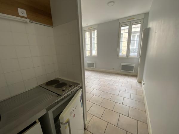 Studio 1 pièce(s) 16.75 m²