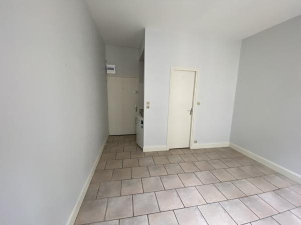 Studio 1 pièce(s) 16.75 m²