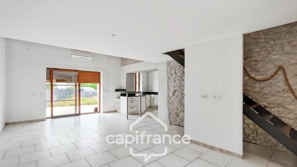 Maison à vendre 4 pièces LA CROIX BLANCHE (47)