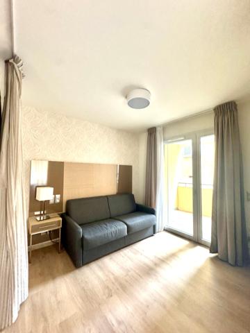 Fréjus centre ville- appartement au rez de chaussée à usage professionnel