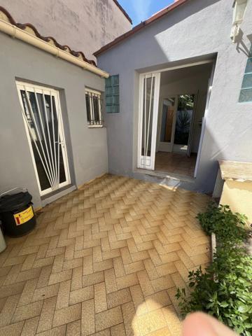 Vente                                                      Maison
                        
                     4 pièces                      84 m2                     à Perpignan