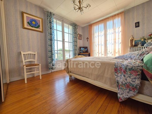 Maison à vendre 7 pièces ROYAN (17) Terrain de 474m²