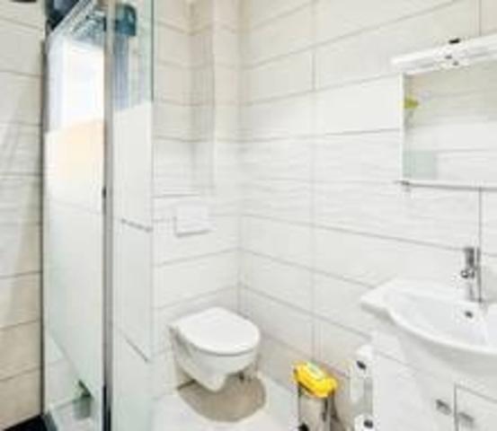 MAISON DE 82 M² - ENTREPOT DE 326 M² - AUCUN TRAVAUX A PREVOIR - IDEAL PROFFESSIONNEL OU INVESTISSEUR