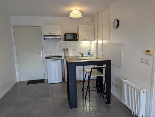 Appartement à louer 640 € CC Cenon 2 p 37 m² DPE C