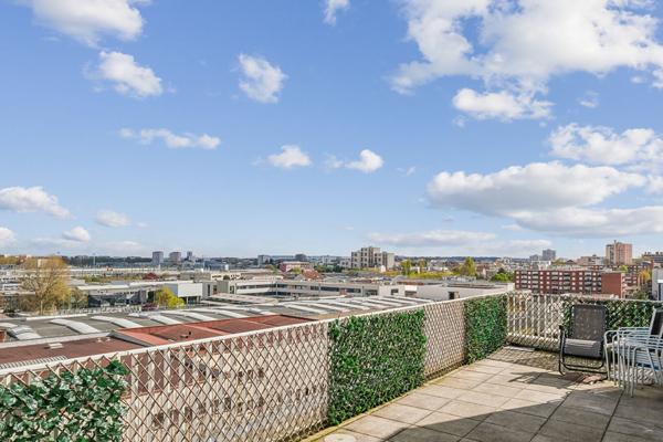 APPARTEMENT 4 PIÈCES 85M² AVEC VUE PANORAMIQUE ET EXTÉRIEURS