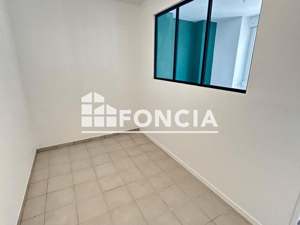 Location Appartement 2 pièces 27 m² - 9 RUE DAUX Charleville Mezieres 08000