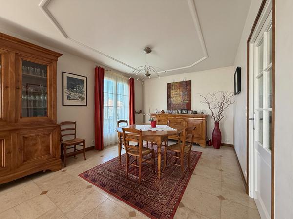 Maison La Roche Sur Yon, Maison 4 chambres + bureau