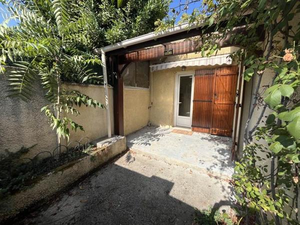 Maison à louer 750 € CC Libourne 2 p 38 m² DPE D